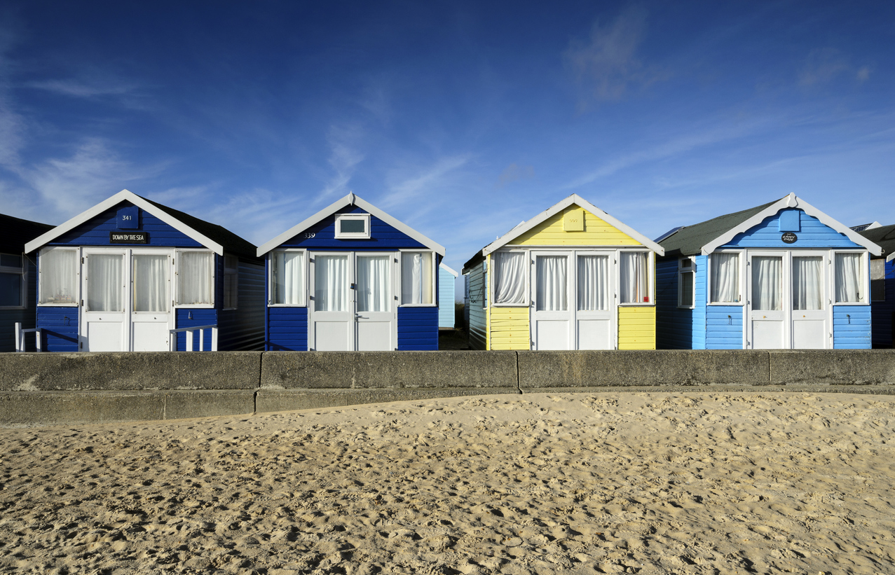 Strandhuisjes naast elkaar